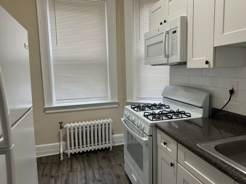 Building Photo - 264 Palisade Ave