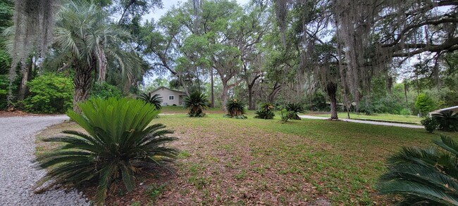 Building Photo - 141 SE 59th St