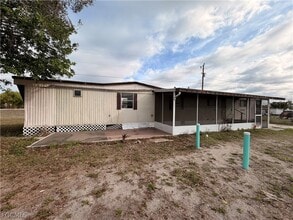 Building Photo - 7897 Suncoast Dr