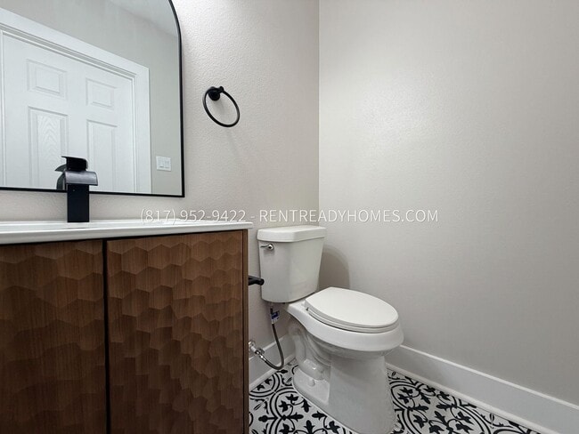 Building Photo - 8318 Jennings St