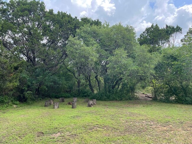 Building Photo - 104 S Tumbleweed Trail