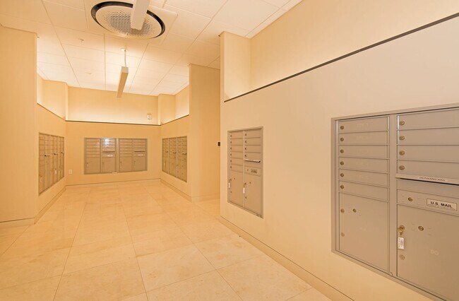 Building Photo - 1631 Kapiolani Blvd