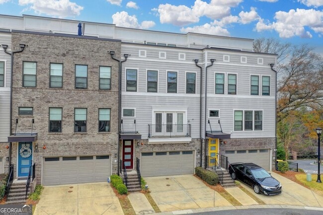 Building Photo - 2083 Holtz Ln