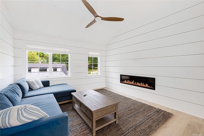 Building Photo - 23 Bayview Rd