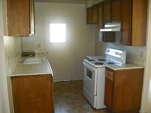 Building Photo - 2557 Yardarm Ave