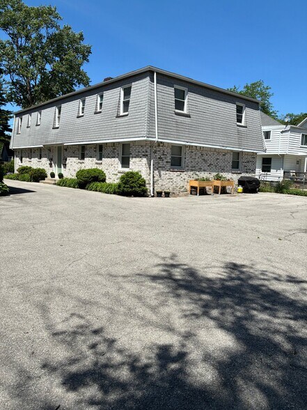 Building Photo - 5716 Phillips Ave