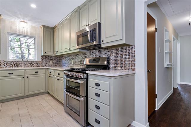 Building Photo - 11140 Lanewood Cir
