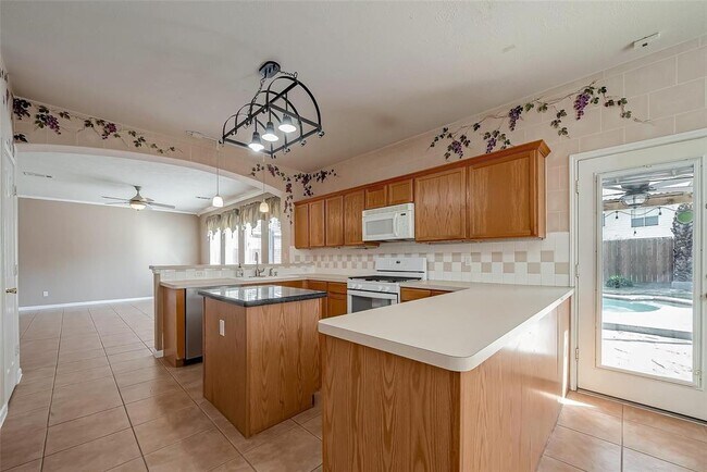 Building Photo - 20519 Westfield Estates Dr