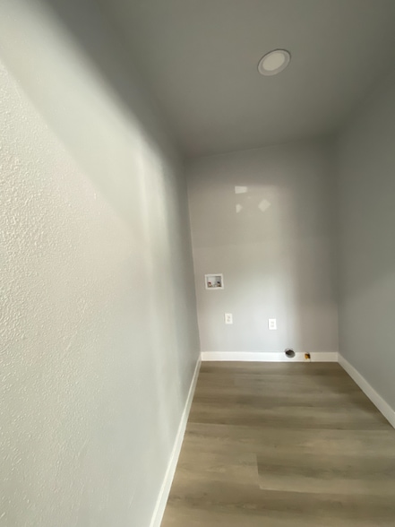 Building Photo - 1509 E 20th St