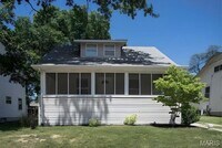 Building Photo - 329 Rose Ln