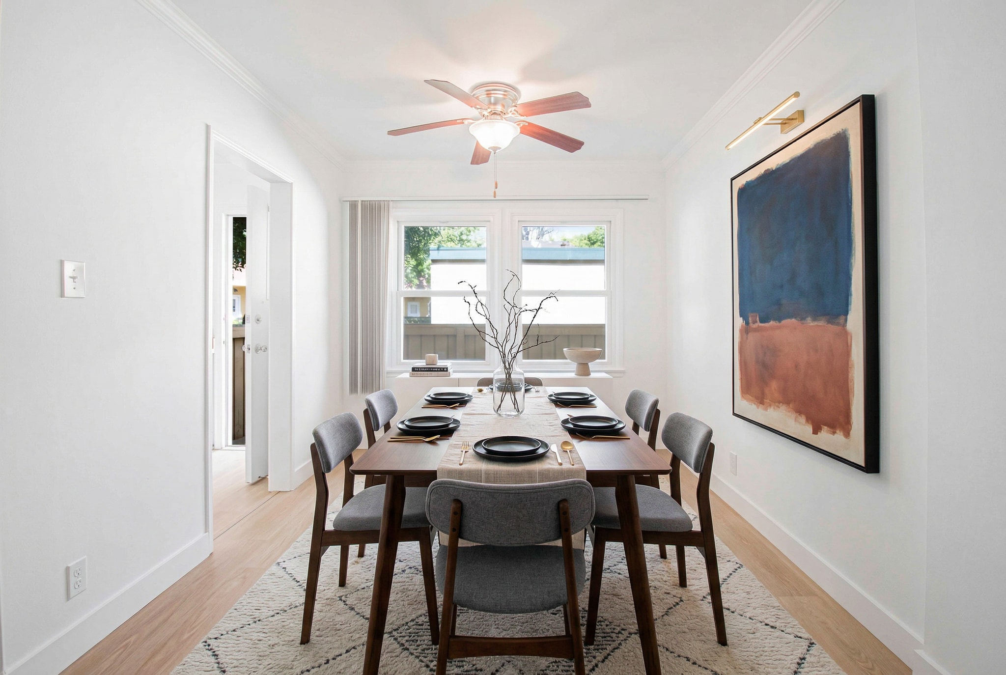 Building Photo - 8804 Belford Ave