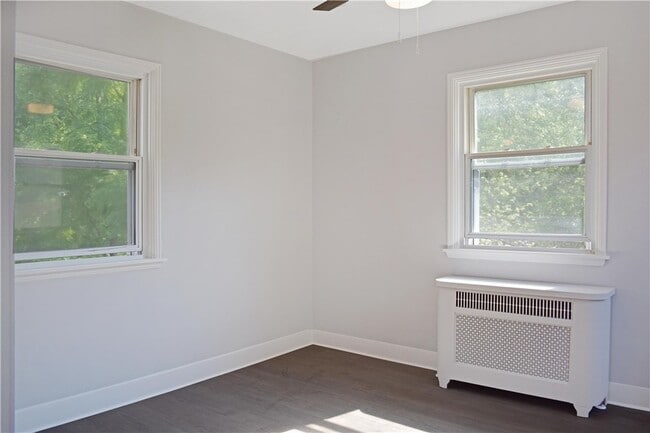 Building Photo - 905 Burchfield Rd