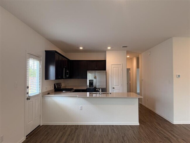 Building Photo - 904 Big Rocky Bend
