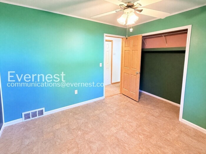 Building Photo - 38424 Chartier St