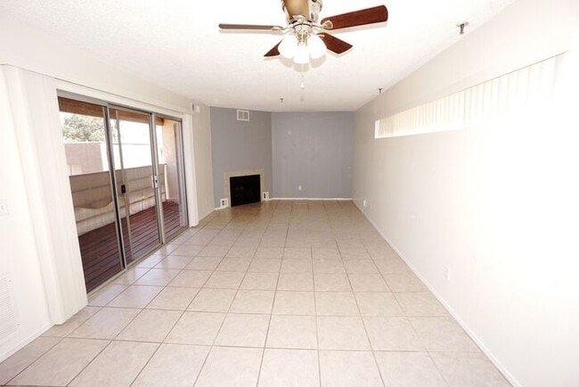 Building Photo - Tucson Condo for Rent Near Starr Pass – 2n...