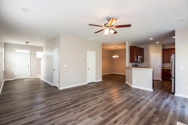 Building Photo - 5104 Abercromby St