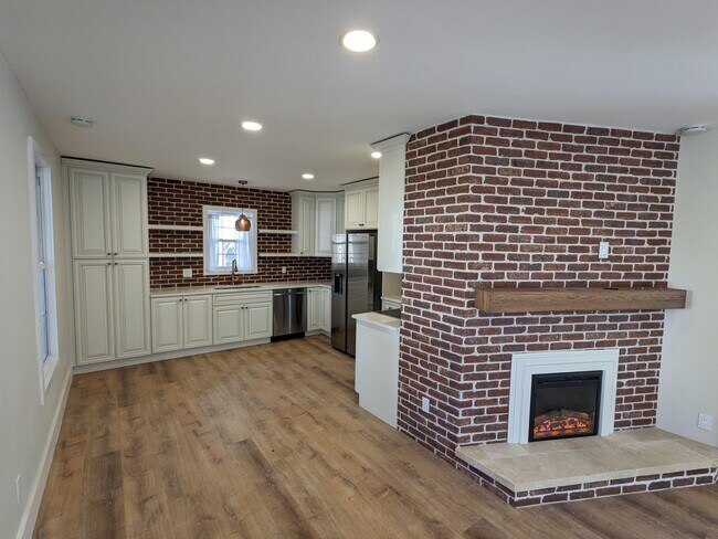 Building Photo - 29 Woodrow Ave