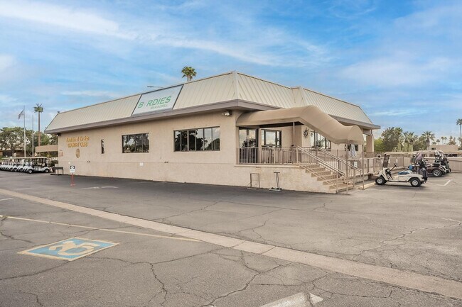 Building Photo - 650 S Arrowwood Way