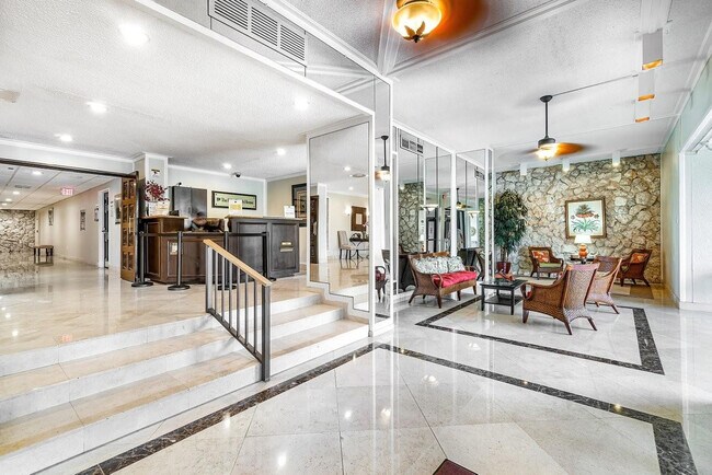 Building Photo - 5600 N Flagler Dr