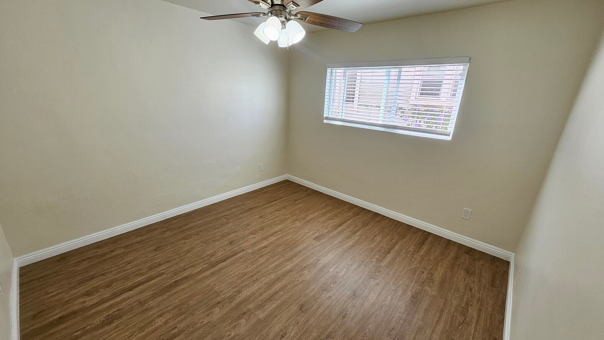 Building Photo - 815 Benton Wy