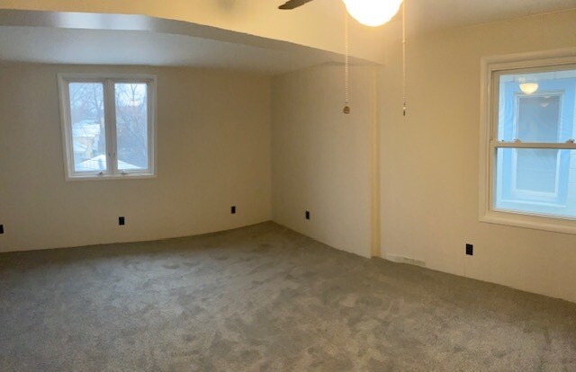 Building Photo - 10 Myron Ave