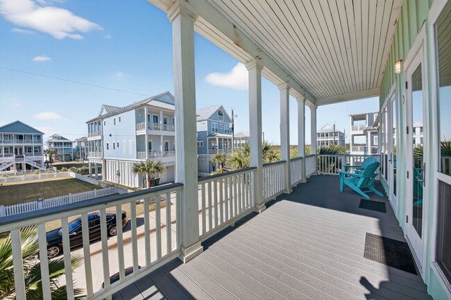 Building Photo - 3815 Seabreeze Ln