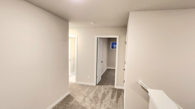Building Photo - Modern 4BR Home Near Great Western Bike Trail | West Des Moines