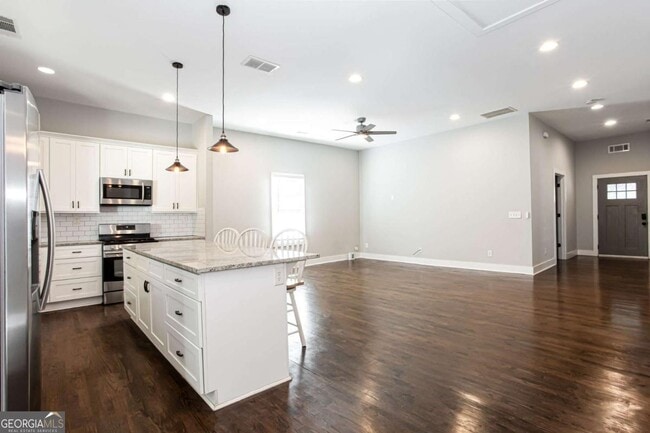Building Photo - 1583 Elixir Ave SW
