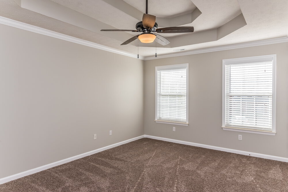 Building Photo - 107 Walton Trce S