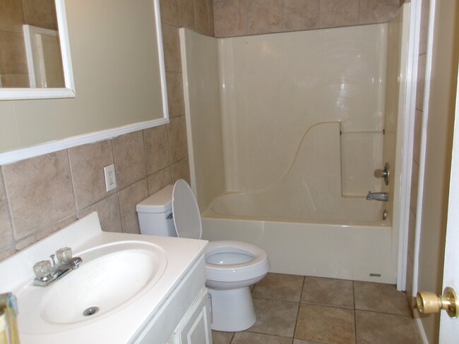 Building Photo - 199 Ricedale Cir