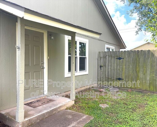 Building Photo - 16005 Stoneham Cir