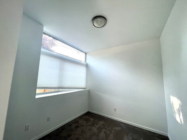 Building Photo - Great Home For Rent
