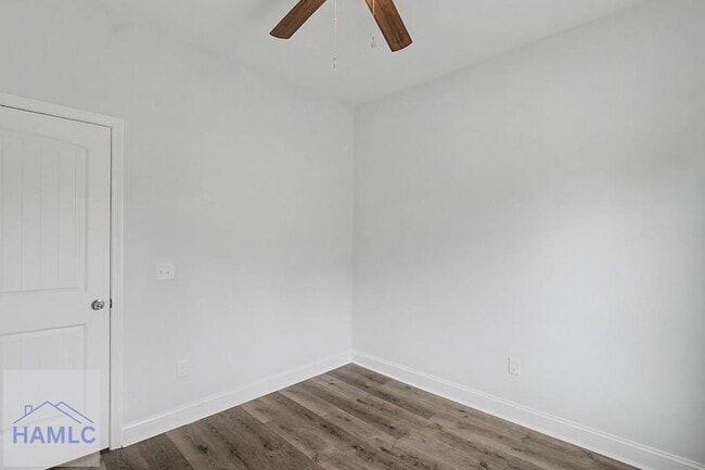 Building Photo - 205 Bagley Ave