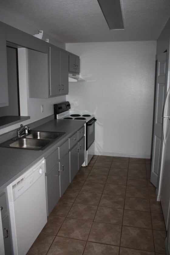 Building Photo - 2721 NE 22nd Ct