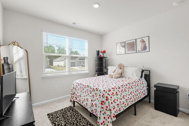 Building Photo - 3144 Fair Rdg Wy