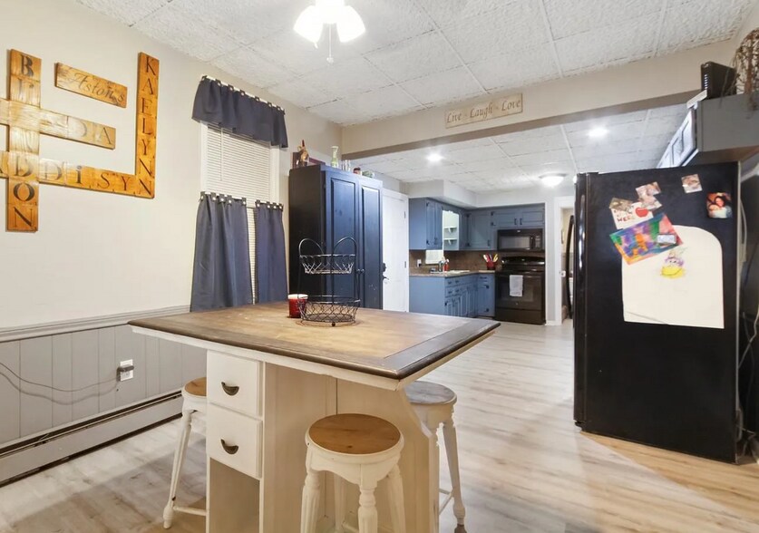 Kitchen - 125 N 4th St