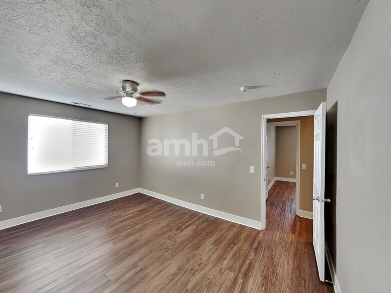 Building Photo - 1968 S 1550 W