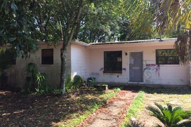 Building Photo - 126 Merle Cir