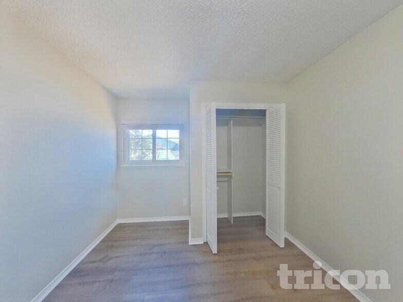 Building Photo - 3340 Bridgewater Dr