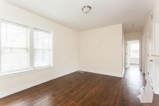 Building Photo - 1 bedroom in Chicago IL 60613