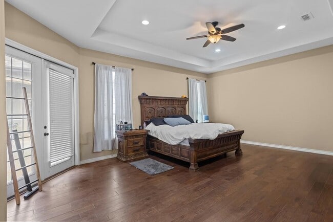 Building Photo - 3701 Timber Wolf Trl