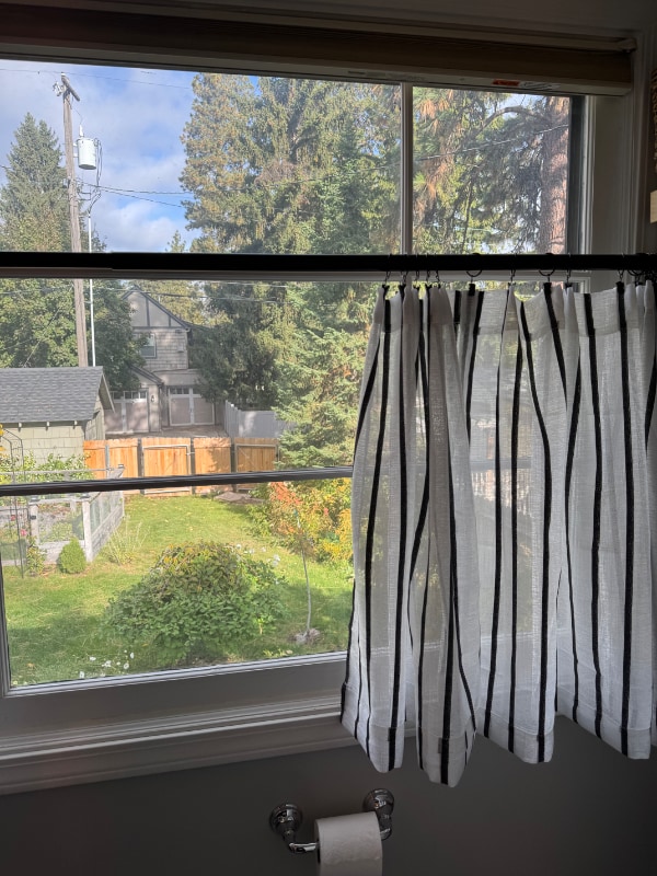 Building Photo - 1022 W 19th Ave