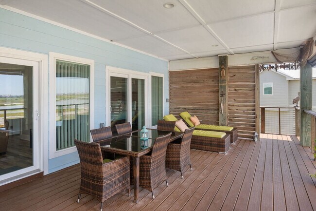 Building Photo - 456 Paradise Pointe Dr