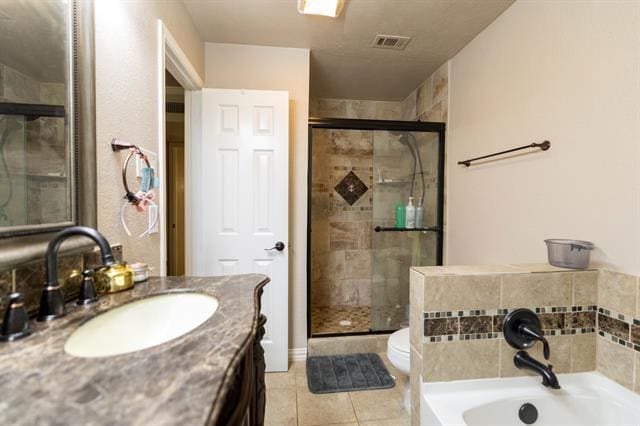 Building Photo - 5000 Latham Dr