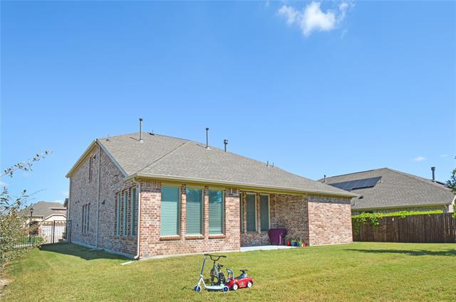 Building Photo - 10021 Farmland Dr