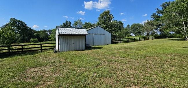 Building Photo - 7307 Rhodes Ln