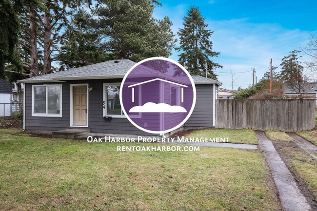 Primary Photo - Remodeled - 2 Bed 1 Bath - Fully Fenced - ...