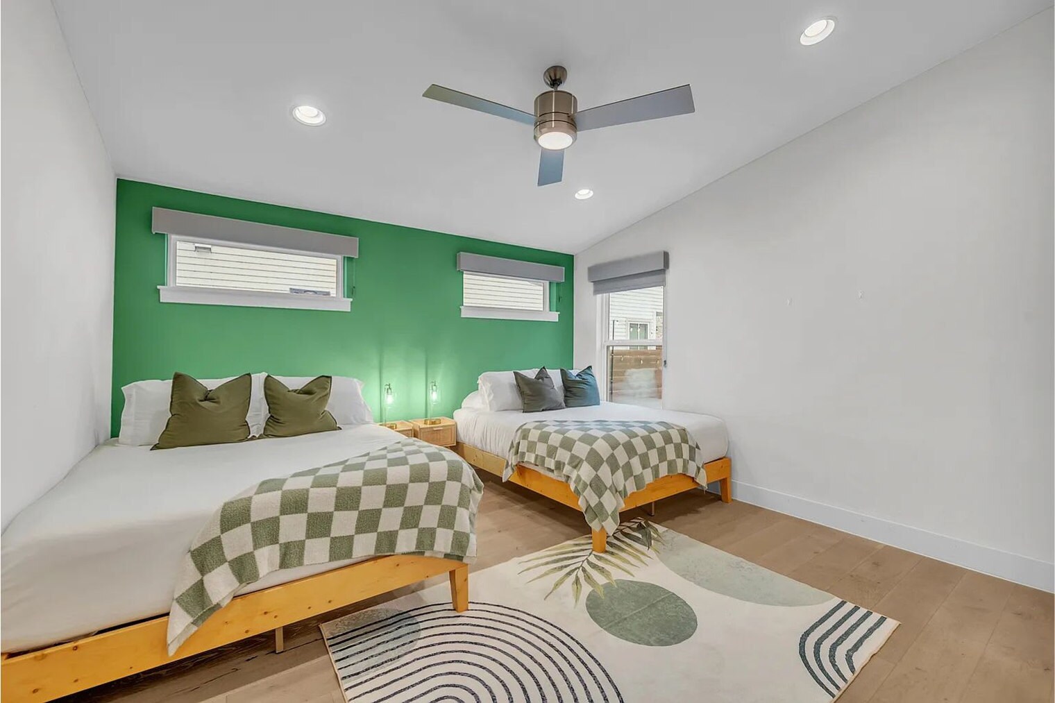 Building Photo - 4607 Sara Dr