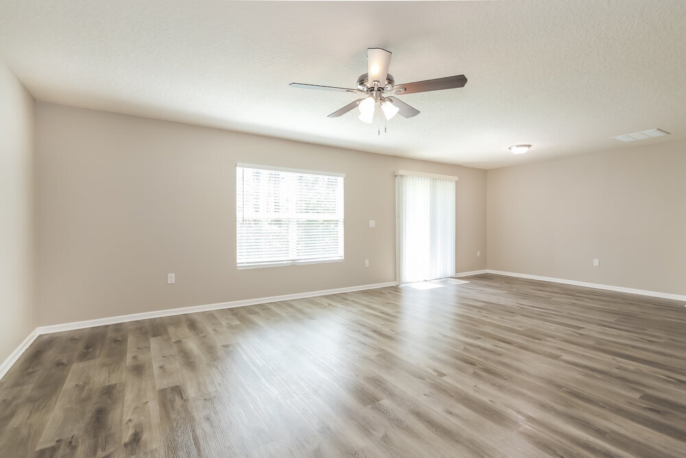Building Photo - 11454 Carson Lake Dr