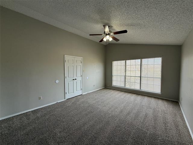 Building Photo - 1517 Huntington Dr